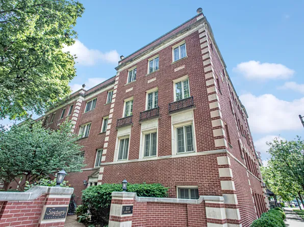 1033 Ontario St APT 2CS, Oak Park, IL 60302
