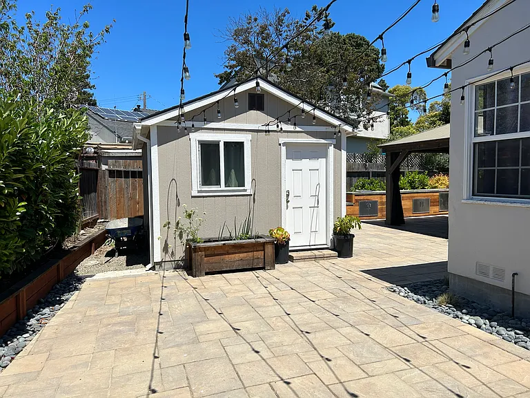 519 Santa Florita Ave — Photo 17