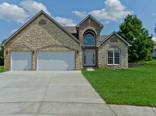 22 Expedition Trail Ct, Saint Charles, MO