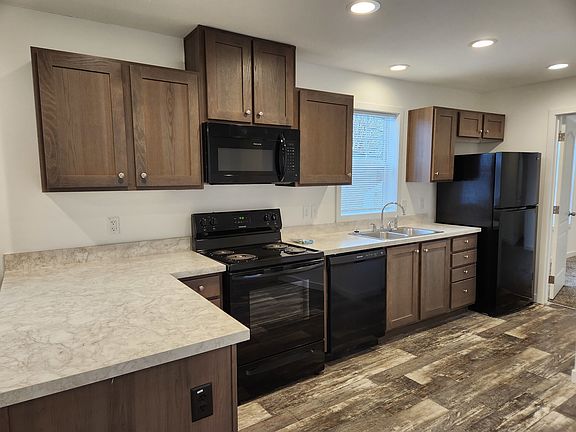 4th image of 10800 Valette Cir W #243