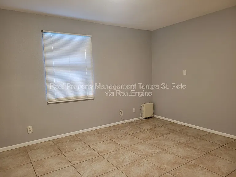 402 W Amelia Ave #C — Photo 9