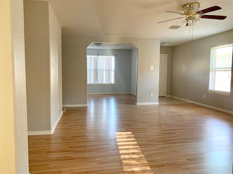 1st image of 22203 Holly Branch Dr