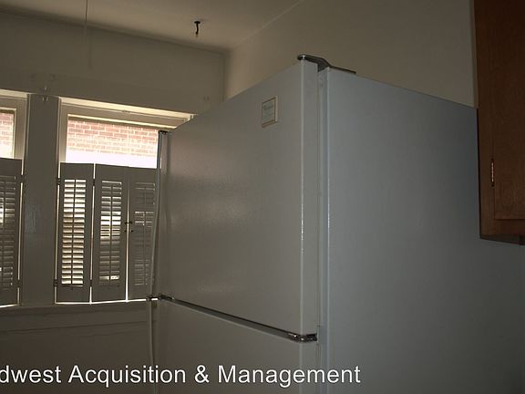 2nd image of 1773 Brookline Ave APT 1