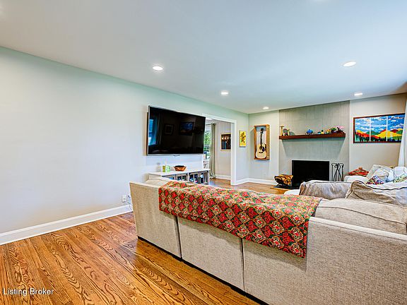 4th image of 611 Rudy Ln