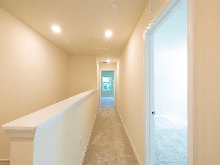 4609 Sparkling Shell Ave — Photo 44