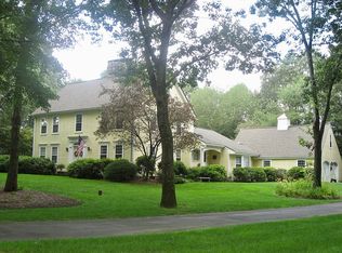 15 Pound Foolish Ln, Glastonbury, CT 06033