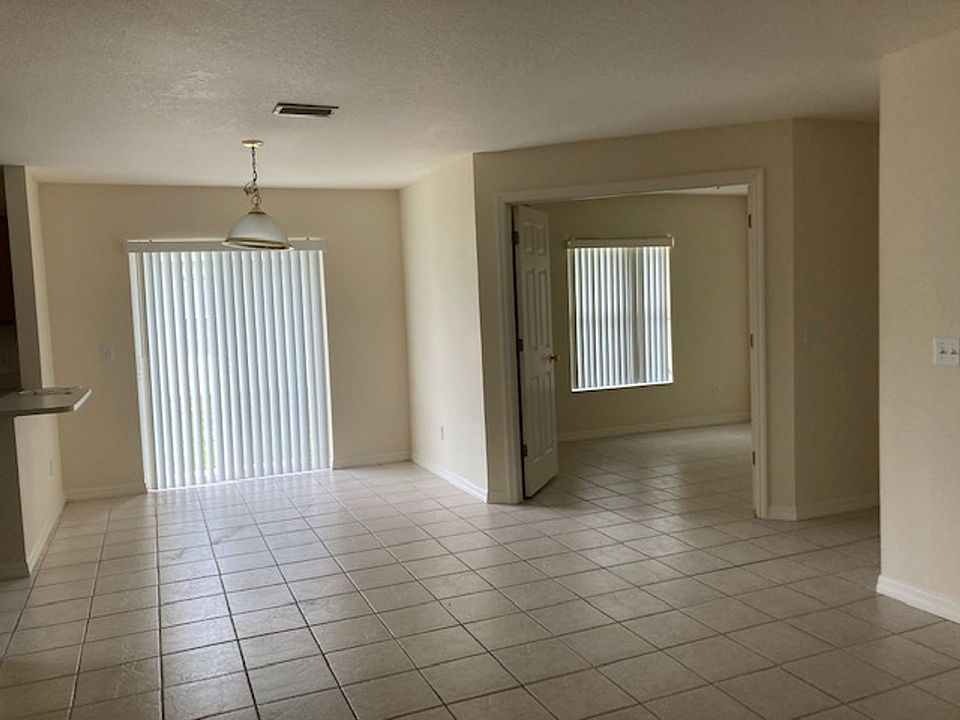 12 Wheaton Lane - 12 Wheaton Ln Palm Coast FL | Zillow