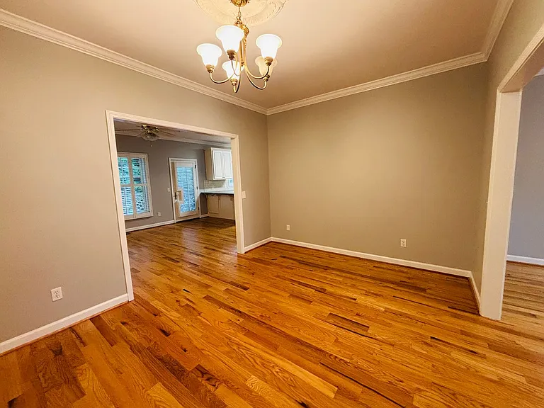 1104 Caldwell Dr — Photo 22