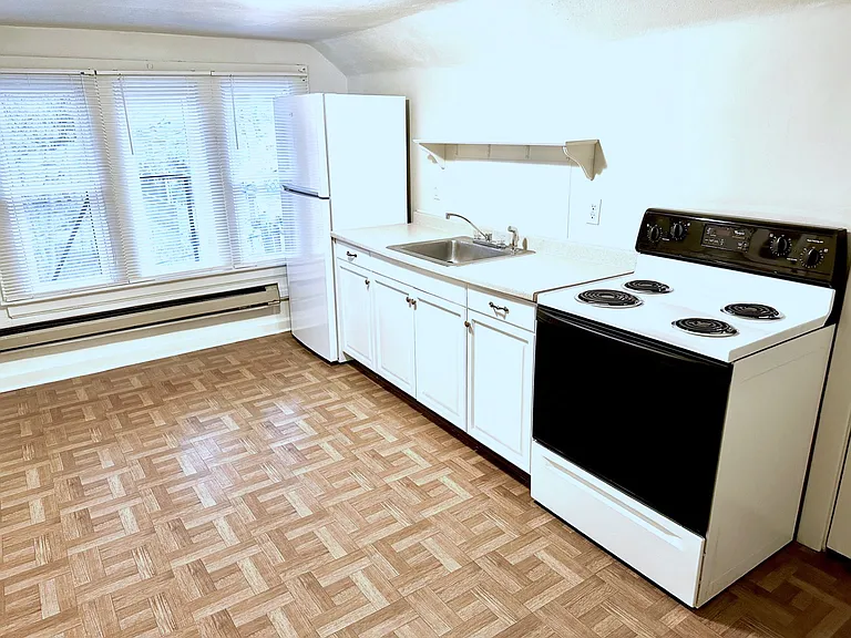 1214 8th St #3 — Photo 6