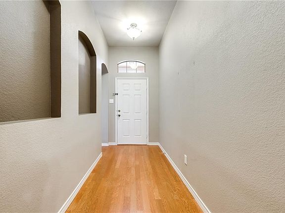 4th image of 11621 Kenny Dr