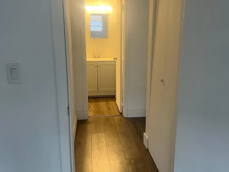 300 NE 125th St #205 — Photo 6