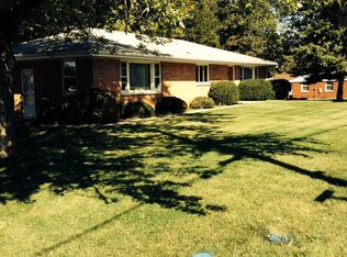 708 W Front St, Roanoke, IL