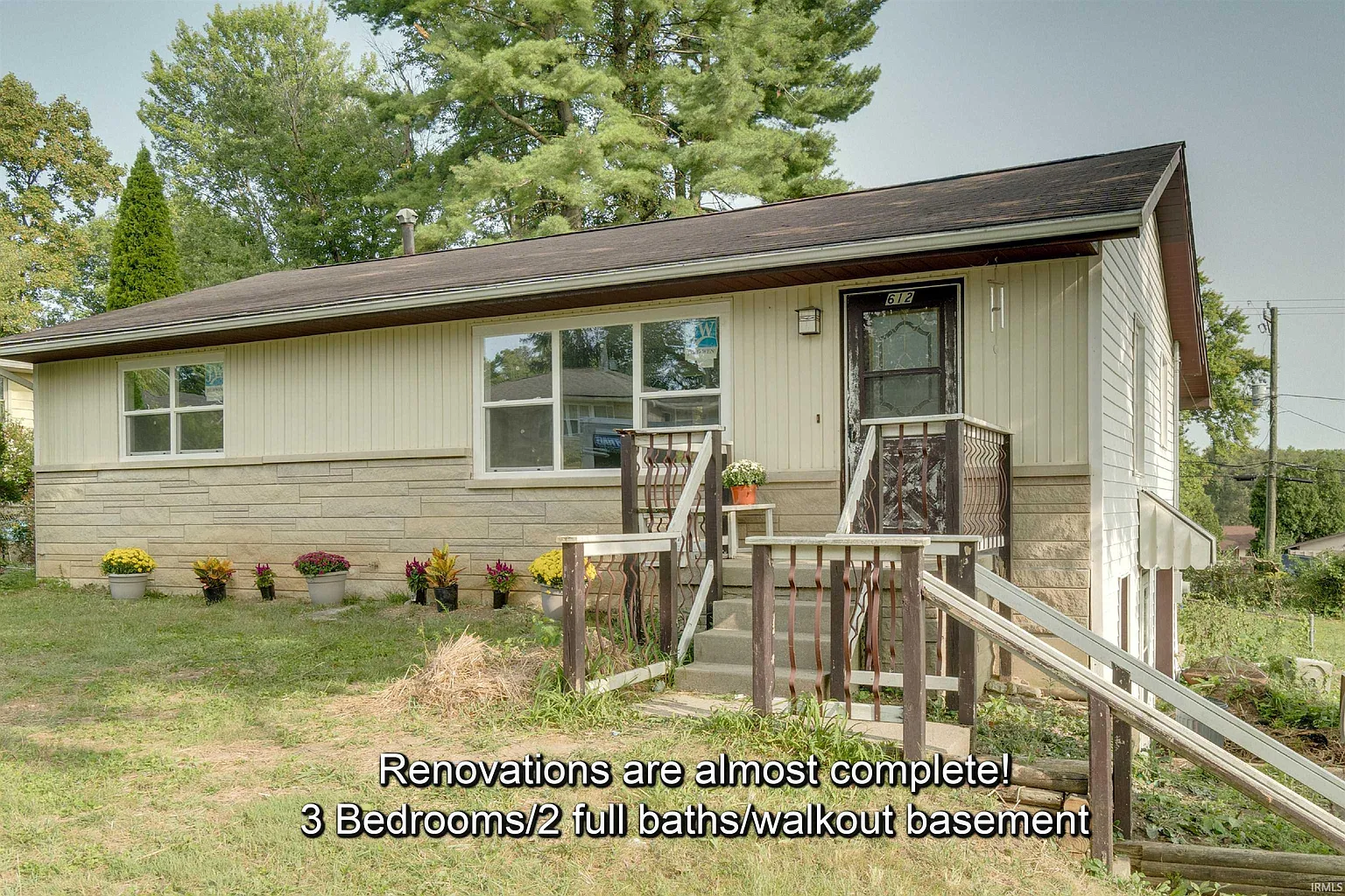 612 W Fairway Ln photo 1