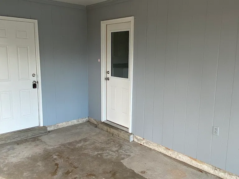 108 Florence Dr — Photo 1
