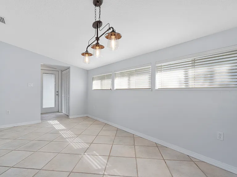 4420 W Fair Oaks Ave — Photo 10