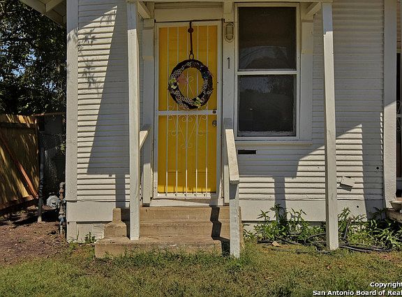 4th image of 1521 Hays St