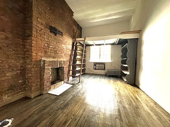3rd image of 354 W 30th St #3A