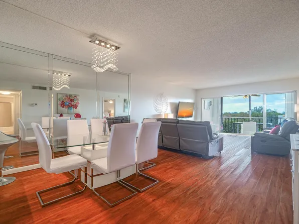 3930 Inverrary Boulevard #703-d, Lauderhill, FL 33319