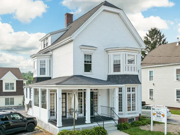 42 Glendon Street, Wolfeboro, NH 03894