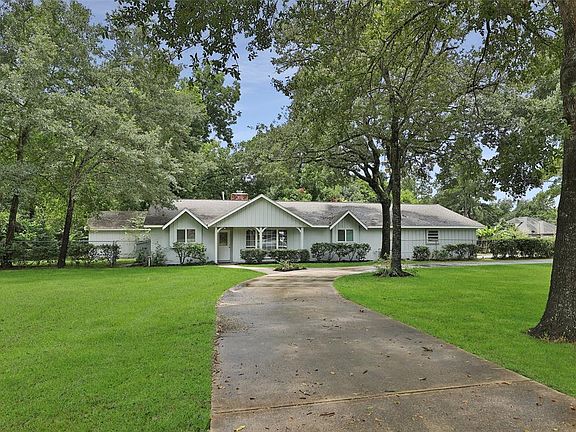 Huge Circle Driveway