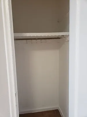 Rented by Smart NY Realty LLC | media 9