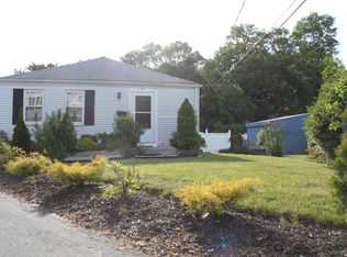 35 Preston St, Wakefield, MA 01880