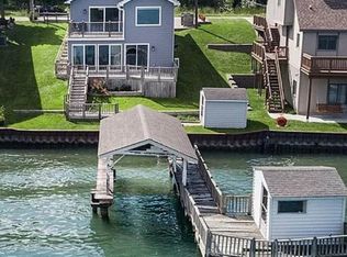 1027 River Rd, Saint Clair, MI 48079