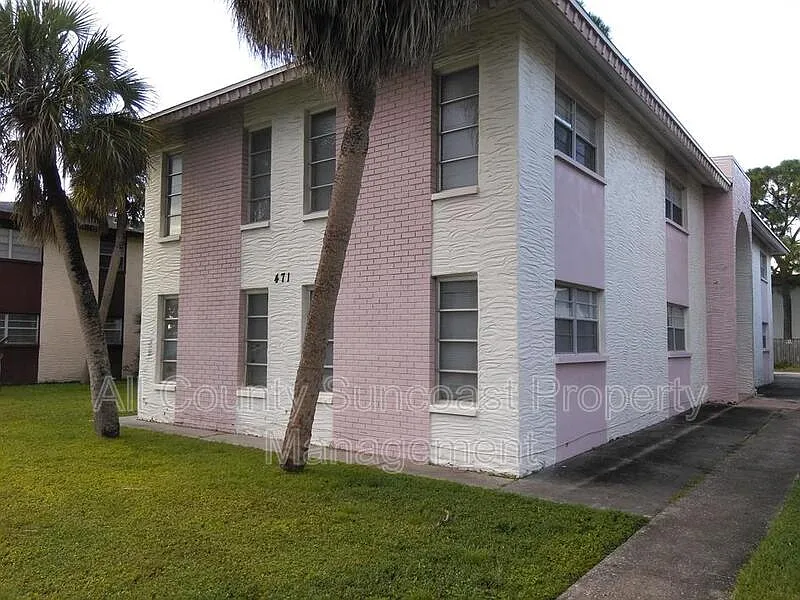 471 76th Ave N #3-471-3