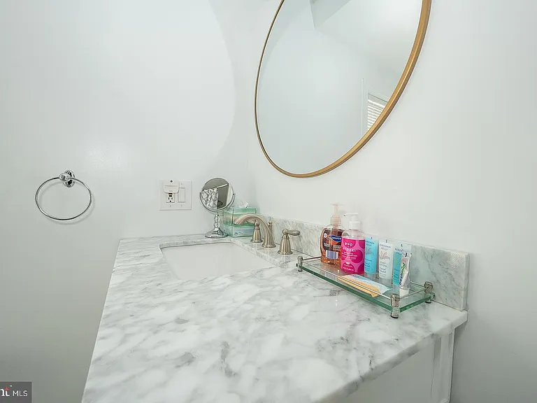 452 Rock Glen Dr — Photo 12