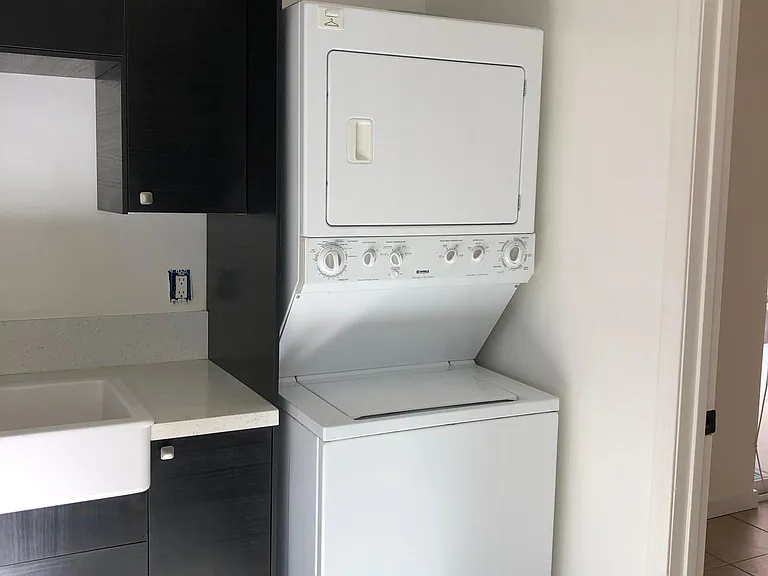 Washer & Dryer included