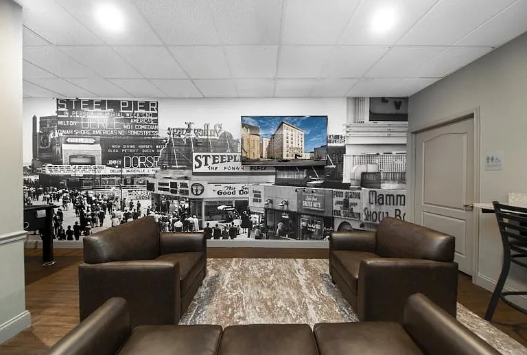 CECIL APARTMENTS — Photo 17
