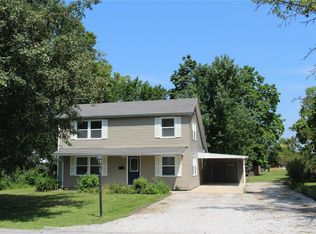 225 E Spinsby St, Montgomery City, MO 63361