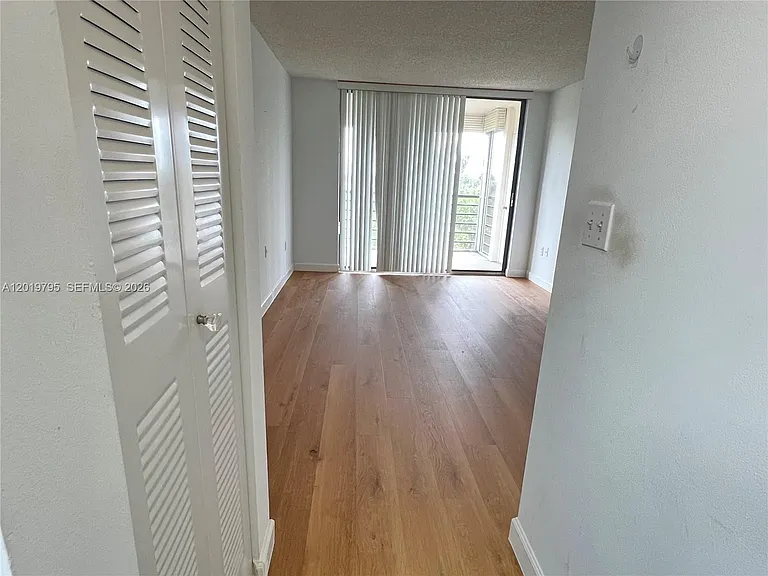 1100 Saint Charles Pl #620 — Photo 15
