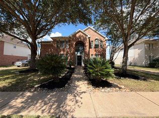 18006 Oakfield Glen Ln, Cypress, TX 77433