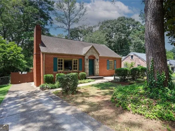 1069 Walker Dr, Decatur, GA 30030