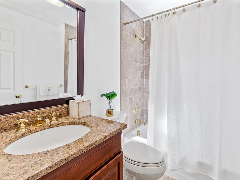 9 Eisenhower Dr — Photo 13
