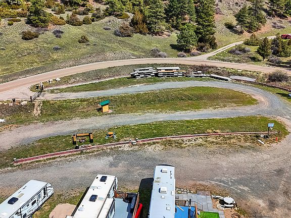 5th image of 2032 Beartooth Rd