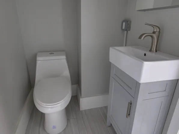 463 Main St APT 1, Royersford, PA 19468