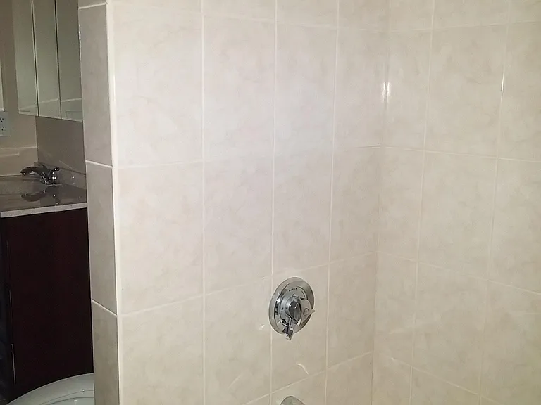111 Quartus St #2 — Photo 3