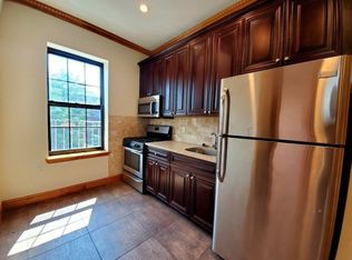 5223 8th Ave APT 3B, Brooklyn, NY 11220