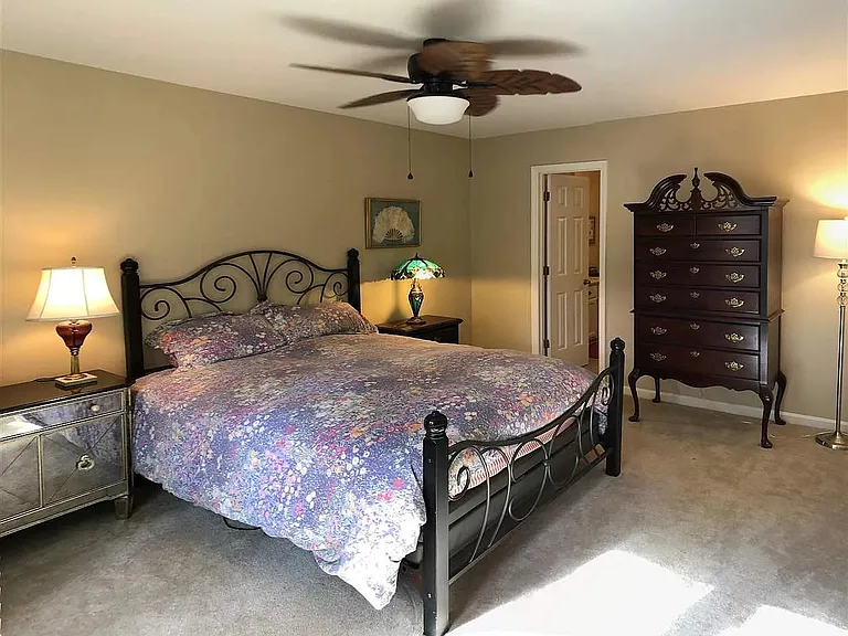 223 Scarlett Dr — Photo 6