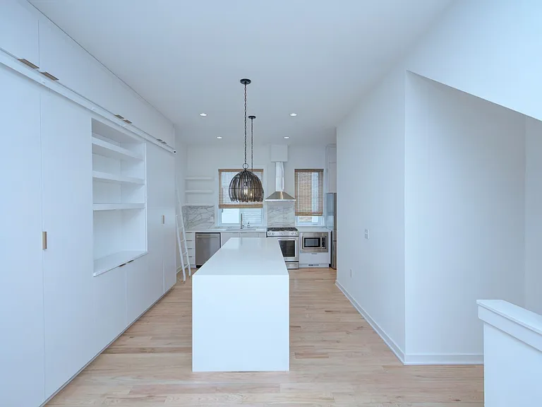 2737 Shenandoah Ave — Photo 9