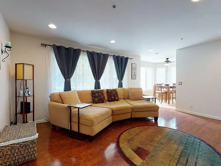3290 6th Ave #2F — Photo 31