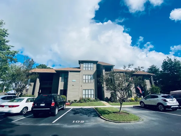 104 Indian Wells Ct, Murrells Inlet, SC 29576