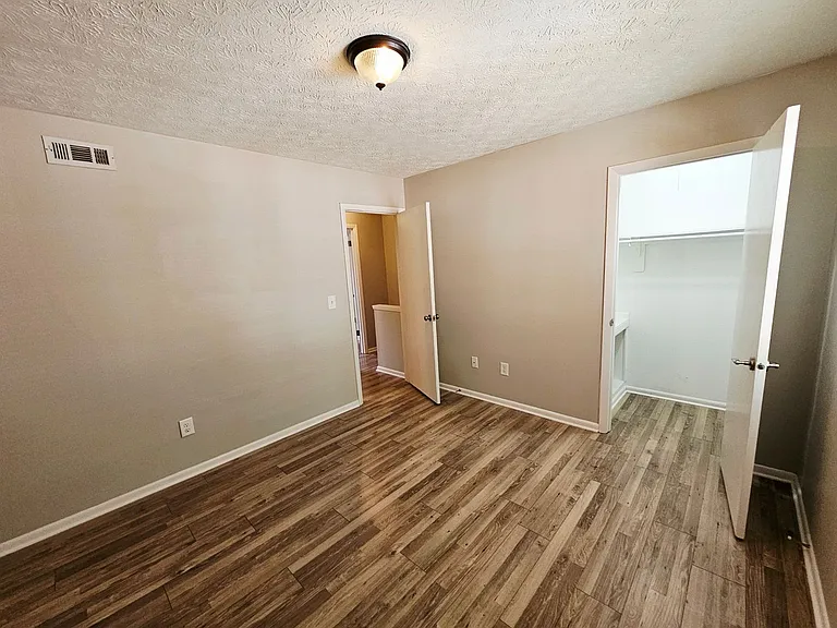 3054 Dorris Ave — Photo 29