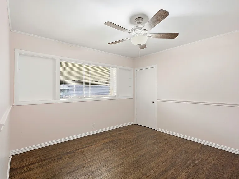 207 N Hartsdale Ave — Photo 14