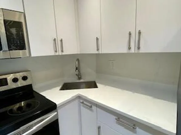 280 S Cypress Road #302, Pompano Beach, FL 33060