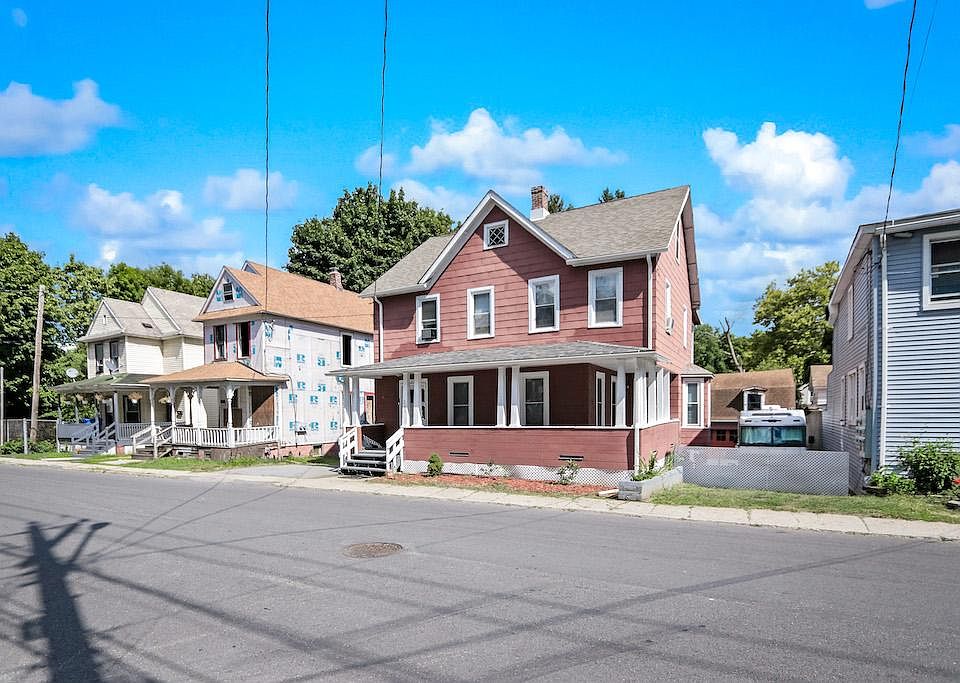 1st image of 253 North St #3