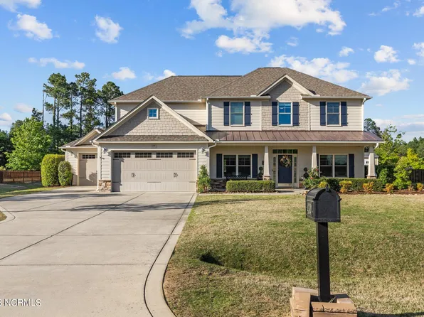 430 Goldenleaf Circle, Whispering Pines, NC 28327