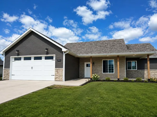 1803 Savannah Ct, Mexico, MO 65265